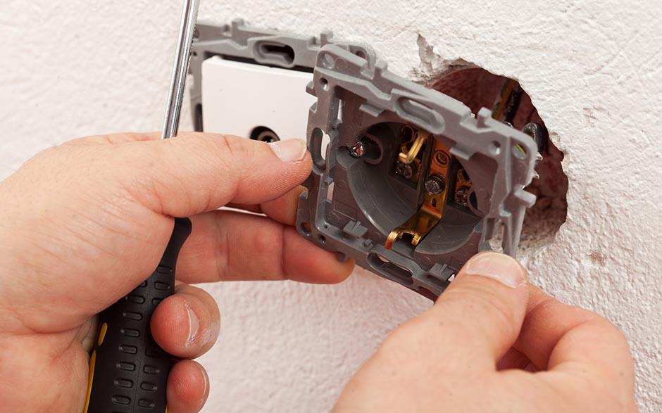 cherche électricien pas cher Créteil